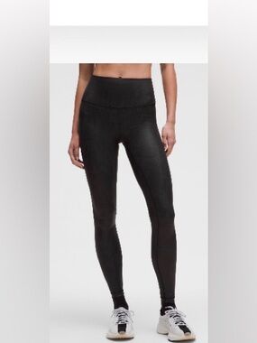 Lululemon Wunder train High-Rise Matte Foil Black Leggings Size 2 length 28